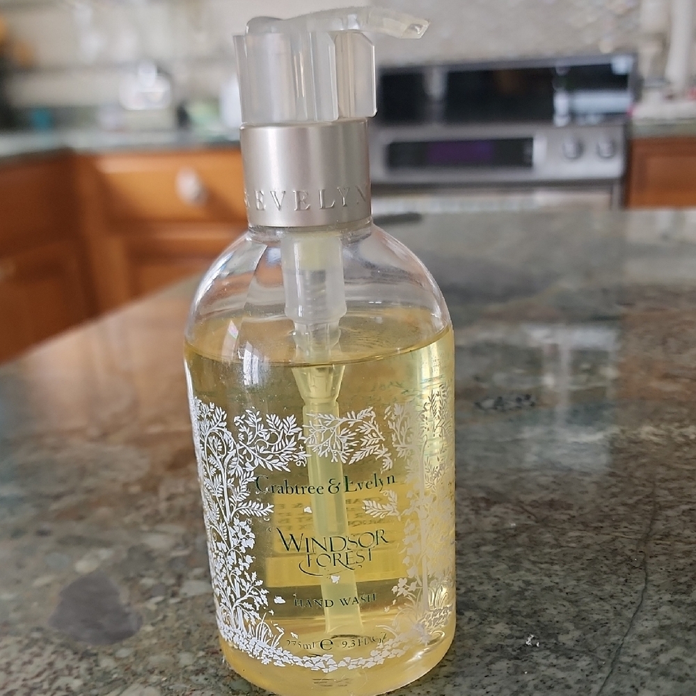 Crabtree & Evelyn Windsor Forest Hand Wash